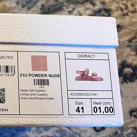 Authentic Dior empty box with wrapping paper - Picture 5 of 11